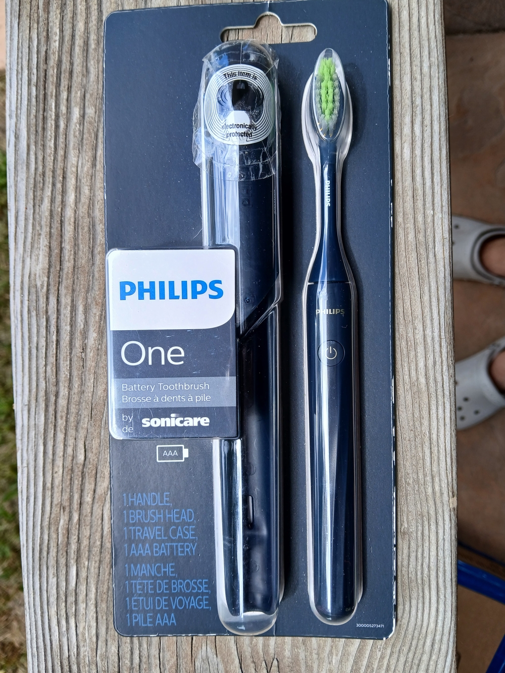 Philips One Battery Toothbrush in Navy with Green Bristles